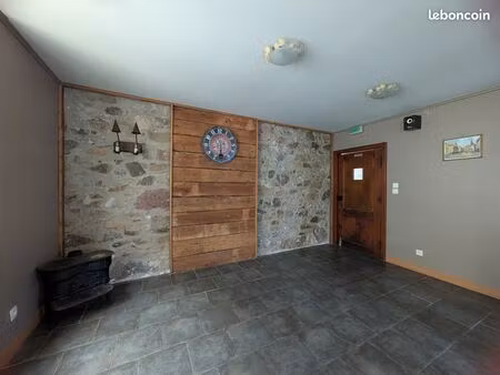 loue local tout commerce