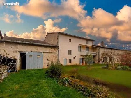 ferme 10 pièces 234 m²