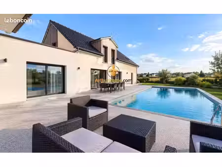 maison 5 pièces 237 m²