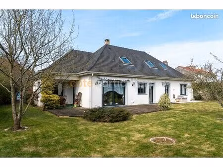 maison 6 pièces 178 m²