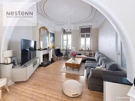 maison 8 pièces 165 m²