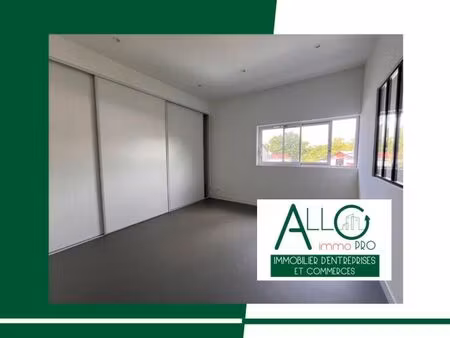 local bureaux 147 m²