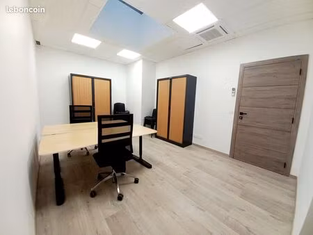bureau 20m² en location 330 / zone des landiers