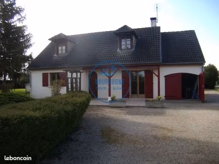 maison 6 pièces 110 m²