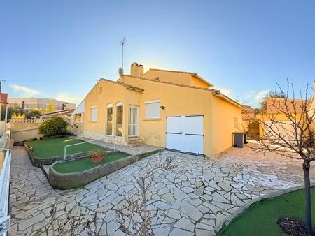 maison 4 faces sur-élevée  avec terrasse et jardin piscinable