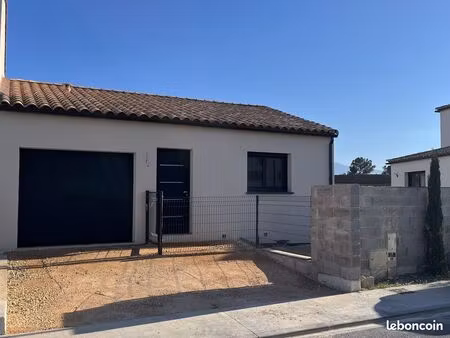 villa 4 pièces 80 m²