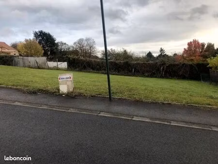 terrain 518 m² luceau