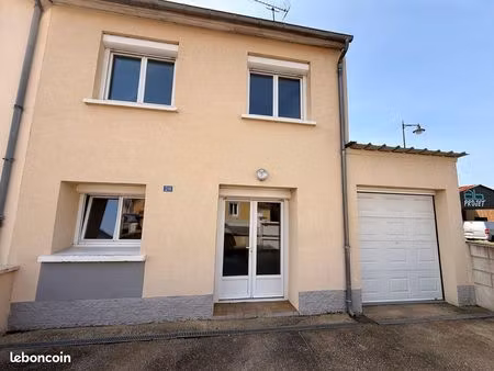 maison 82 m² neuville-sur-sarthe