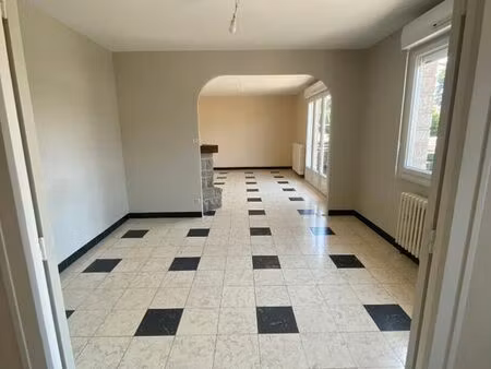 pavillon 5 pièces 104 m²