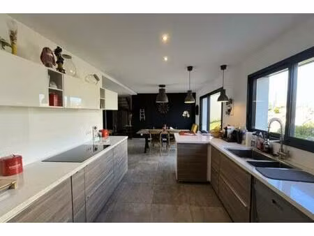 vente - maison 6 pièces 115 m2 st saturnin