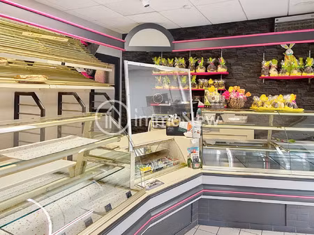 vente bureaux et commerces à sourdeval (50150) : à vendre / sourdeval