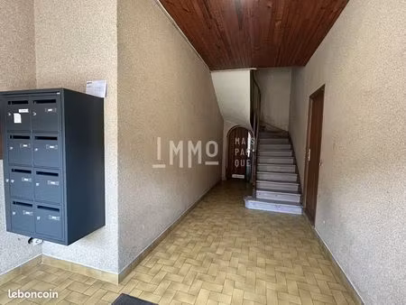 immeuble 246 m² montval-sur-loir