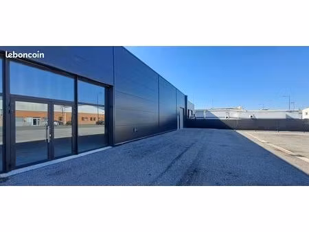 local commercial 420 m²