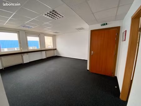 bureaux 126m²