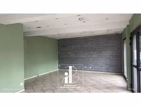 boutique 78 m² fontainebleau