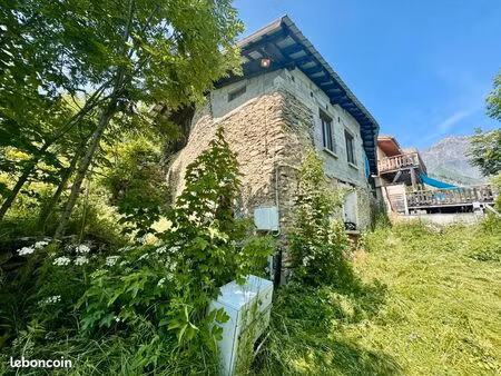 urgent a saisir bâtisse 200m2 en savoie