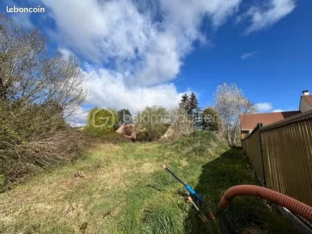 terrain 831 m² bullion