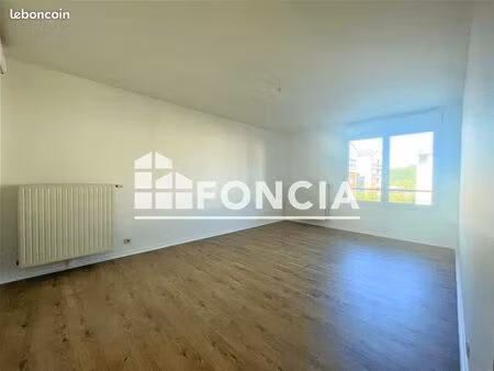 appartement 3 pièces 63.8m² à louer 1240.23 - chevilly larue 94550