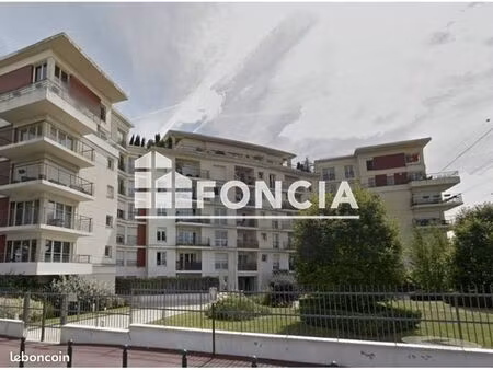 appartement 2 pièces 43.98m² à louer 946 - le plessis-robinson 92350