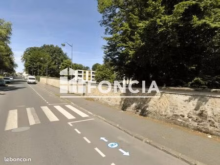 stationnement 10m² à louer 66.89 - orsay 91400