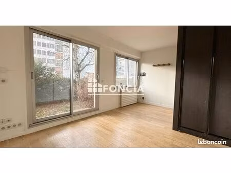 local commercial 23.02m² à louer 850 - sceaux 92330