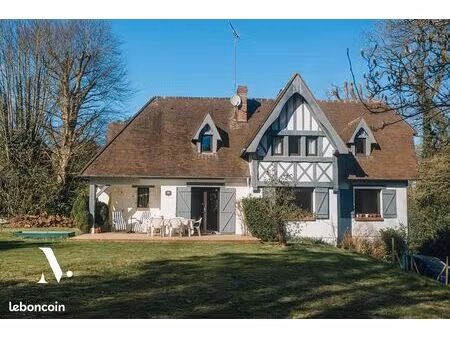 propriété 6 pièces 150 m²