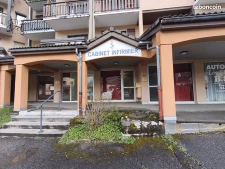 local commercial 50 m² la chambre