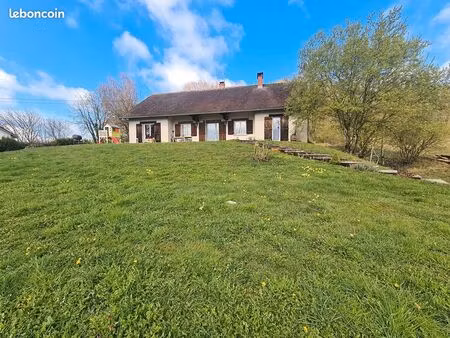 pavillon 6 pièces 160 m²