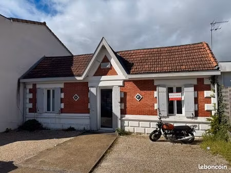 à louer – bureau 17 m² dans cabinet paramédical à pessac centre