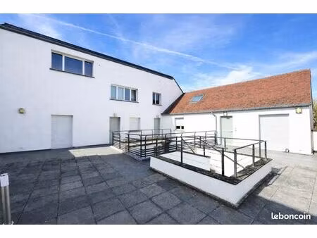 immeuble 21 pièces 630 m²