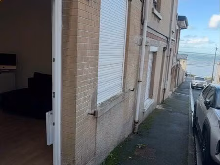 à vendre – charmant appartement en bord de mer à ault (80460)