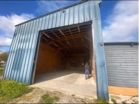 entrepôt à louer 900