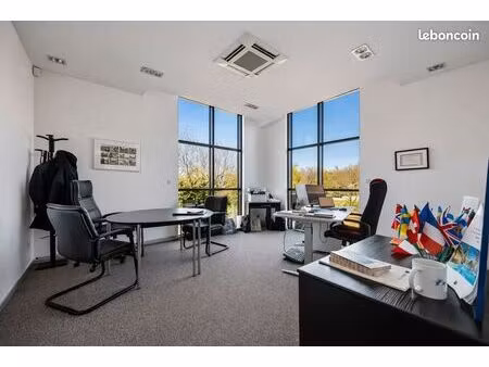 location bureau 196 m2