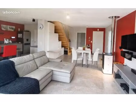 pavillon 6 pièces 105 m²