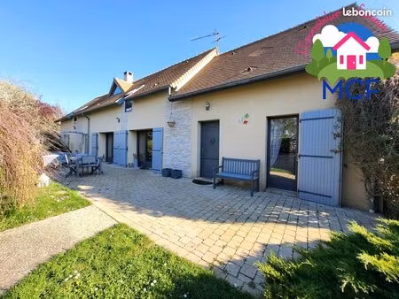 maison 6 pièces 165 m²