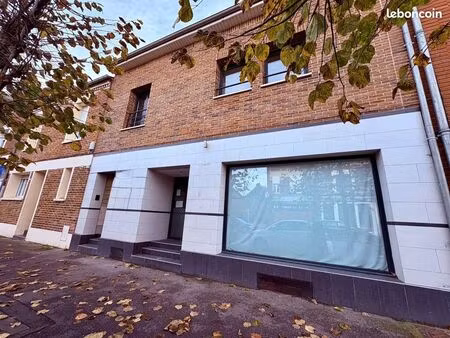 local commercial a louer