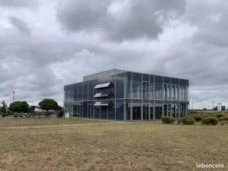 local bureaux 720 m²