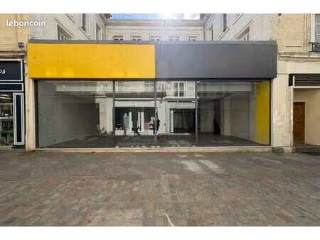local commercial 378 m² poitiers