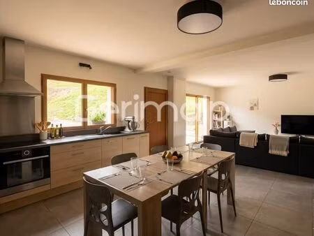 duplex 4 pièces 121 m²