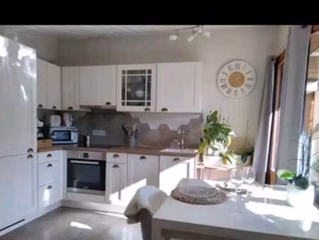 t2 meublé location hors saison demi-quartier