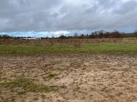 vente terrain 900 m² à cerisé (61000)  56 000 €