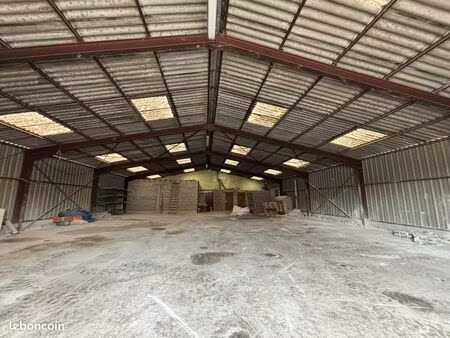 garage  entrepôt 350 m² le palais-sur-vienne