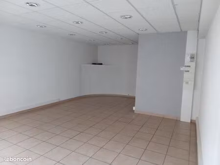 local commercial 35 m²
