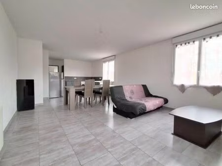 appartement 3 pièces 77 m²