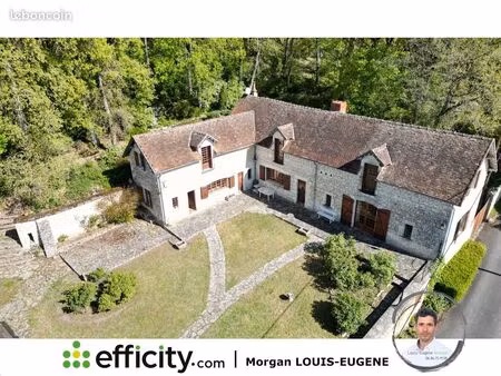 maison 8 pièces 228 m²