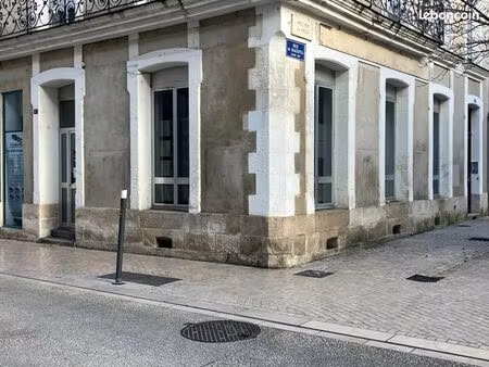 local commercial 47 m²