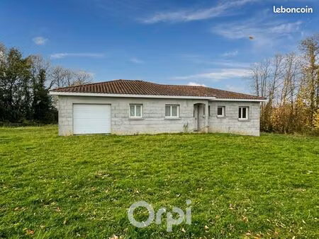 maison 2 pièces 104 m²