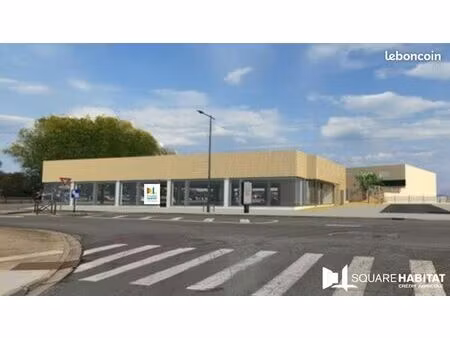 local commercial 611 m²