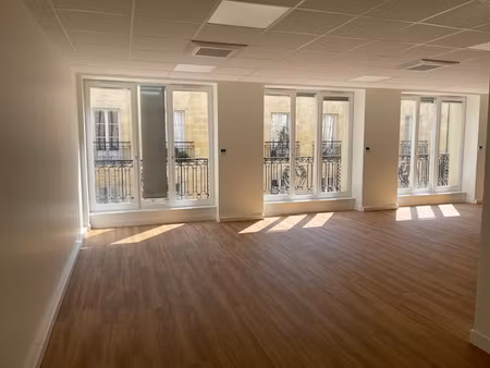 bordeaux quinconces - bureau entièrement rénové - 3 pièces 1