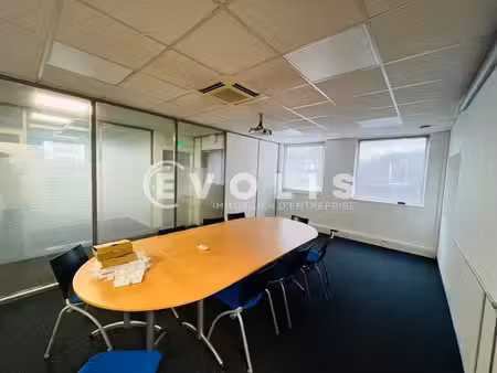 location local d’activités champs-sur-marne 77420 361m²